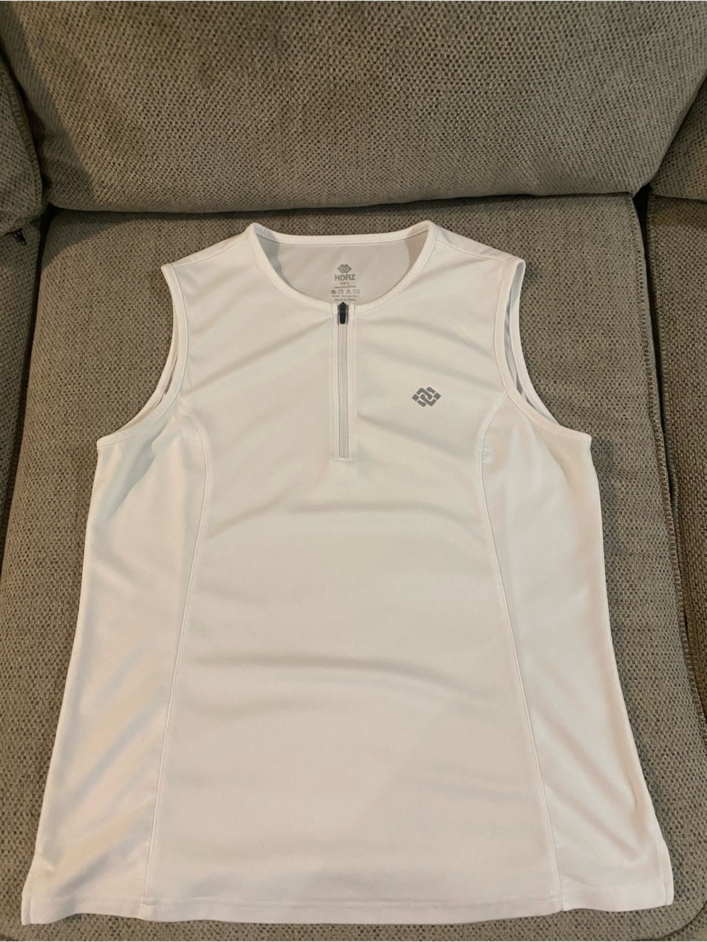 Zone3 Women's White Sleeveless Zip-Front Tank Top